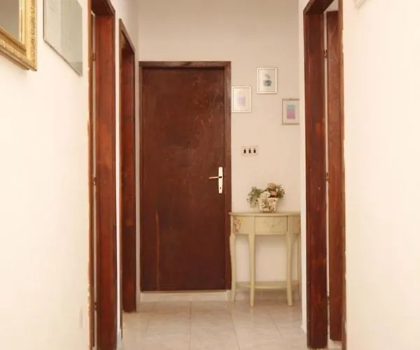 With A Parking Space Rukavac, - 8849 Appartamento Vis